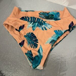 Infamous swim bikini bottom Women’s size small orange cream color